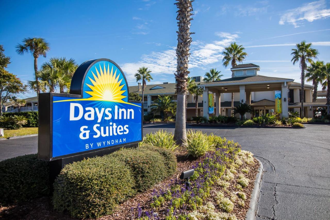 Days Inn & Suites By Wyndham Остров Джекилл Экстерьер фото